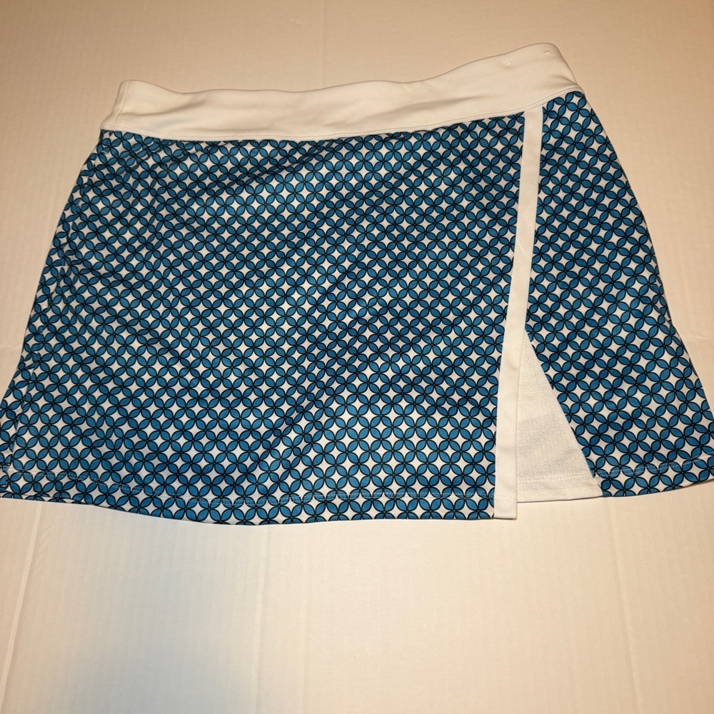 Callaway Teal and White Geometric Mini golf Skort